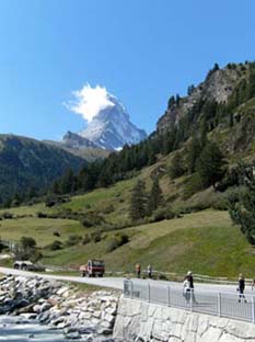 Erster Blick aufs Matterhorn